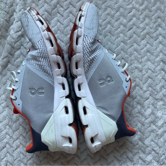 On and Cloud Shoes - Picture 7 of 8